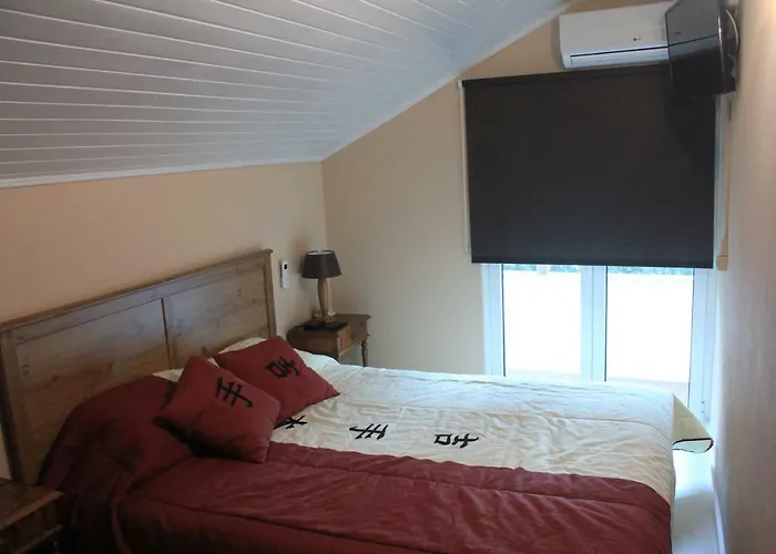 Quinta Da Tormenta -14 Pessoas- 2 Casas E Piscina Privada